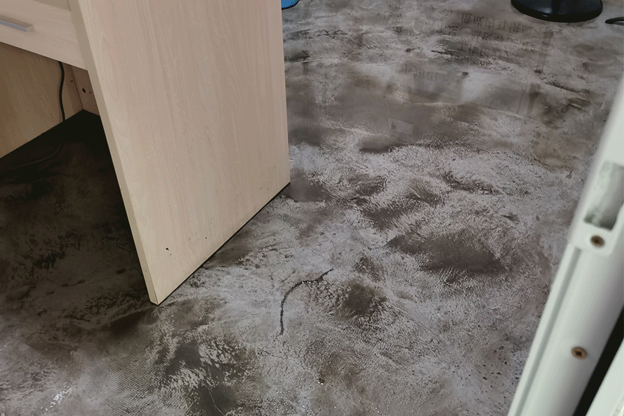 暴雨來襲，聽覺有道驗配師連夜搶救公司財產